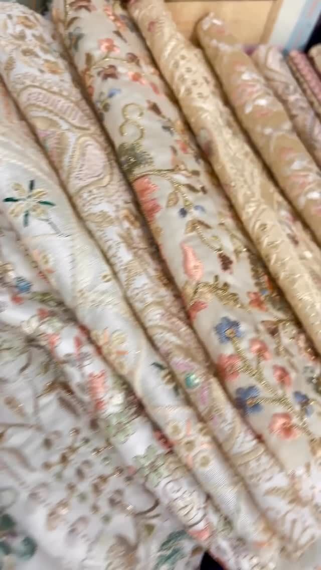 ポップアップ開催中✨21日まで
大判の刺繍生地もたくさんお持ちしております🪡
ぜひお気軽にお立ち寄りください。

◇ POP UP概要 ◇
開催期間：4月15日(水)〜4月21日（火）
開催場所：横浜高島屋　7階

#インド刺繍リボン
#刺繍生地
#ハンドメイド素材
#popup
#横浜高島屋